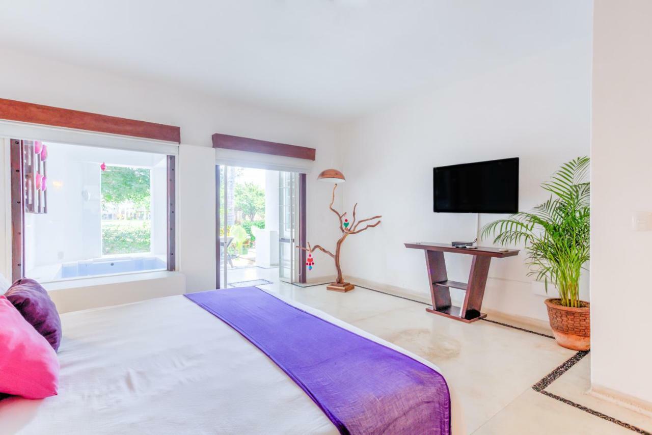 The Green House Marina Golf - Suites & Villas Пуэрто-Вальярта Экстерьер фото